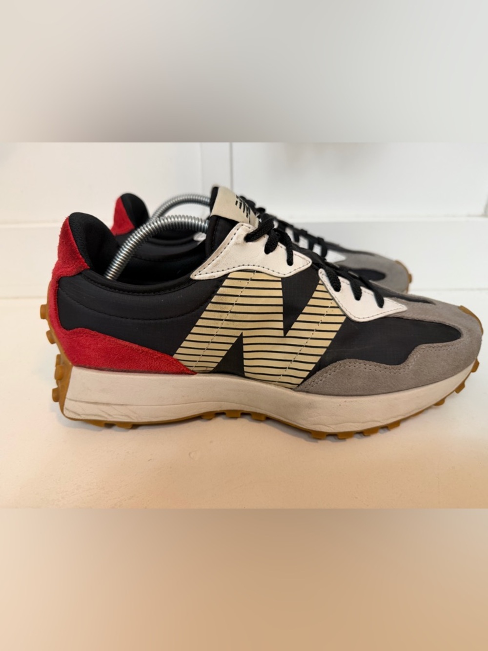 New Balance 327 Shoes Mens Size 11.5 MS327CB Black/Gray/Red Colorblock Sneakers